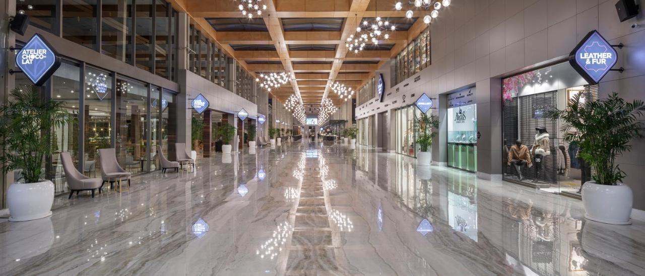 Курортний комплекс Nirvana Cosmopolitan - Convention & Sports Center Анталія