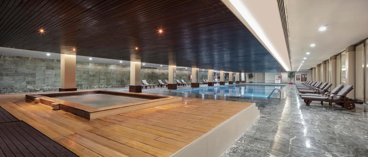 Nirvana Cosmopolitan - Convention & Sports Center 5* Antalya