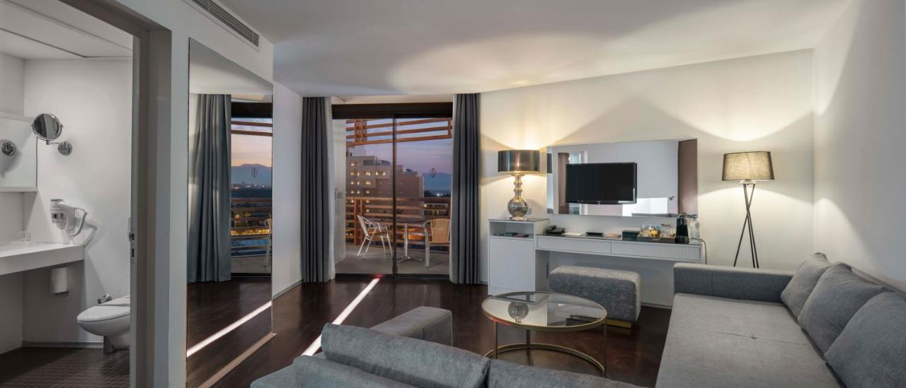 Nirvana Cosmopolitan - Convention & Sports Center Complex Antalya