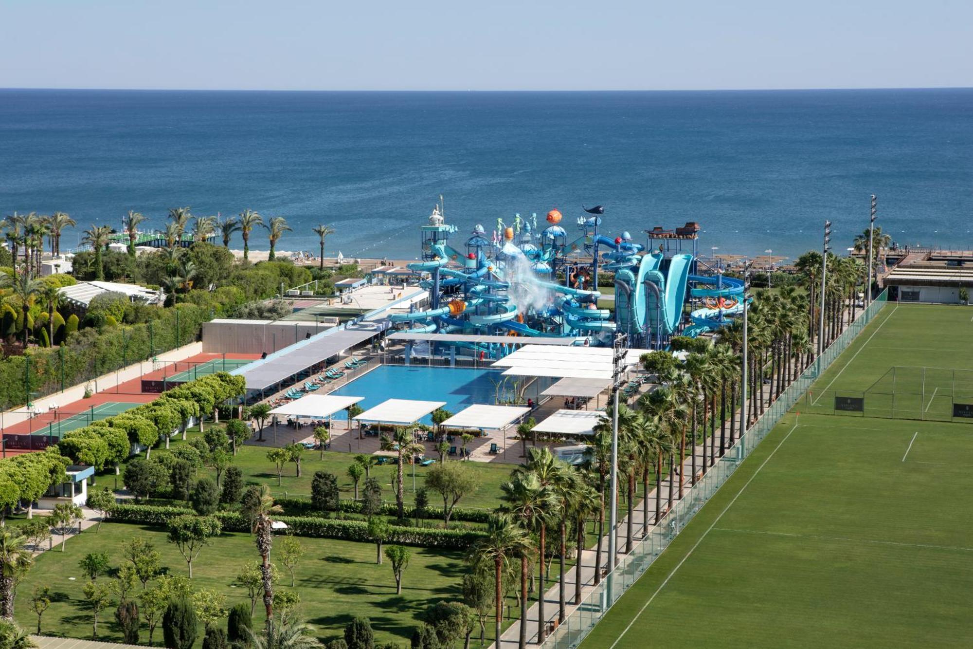 Nirvana Cosmopolitan - Convention & Sports Center